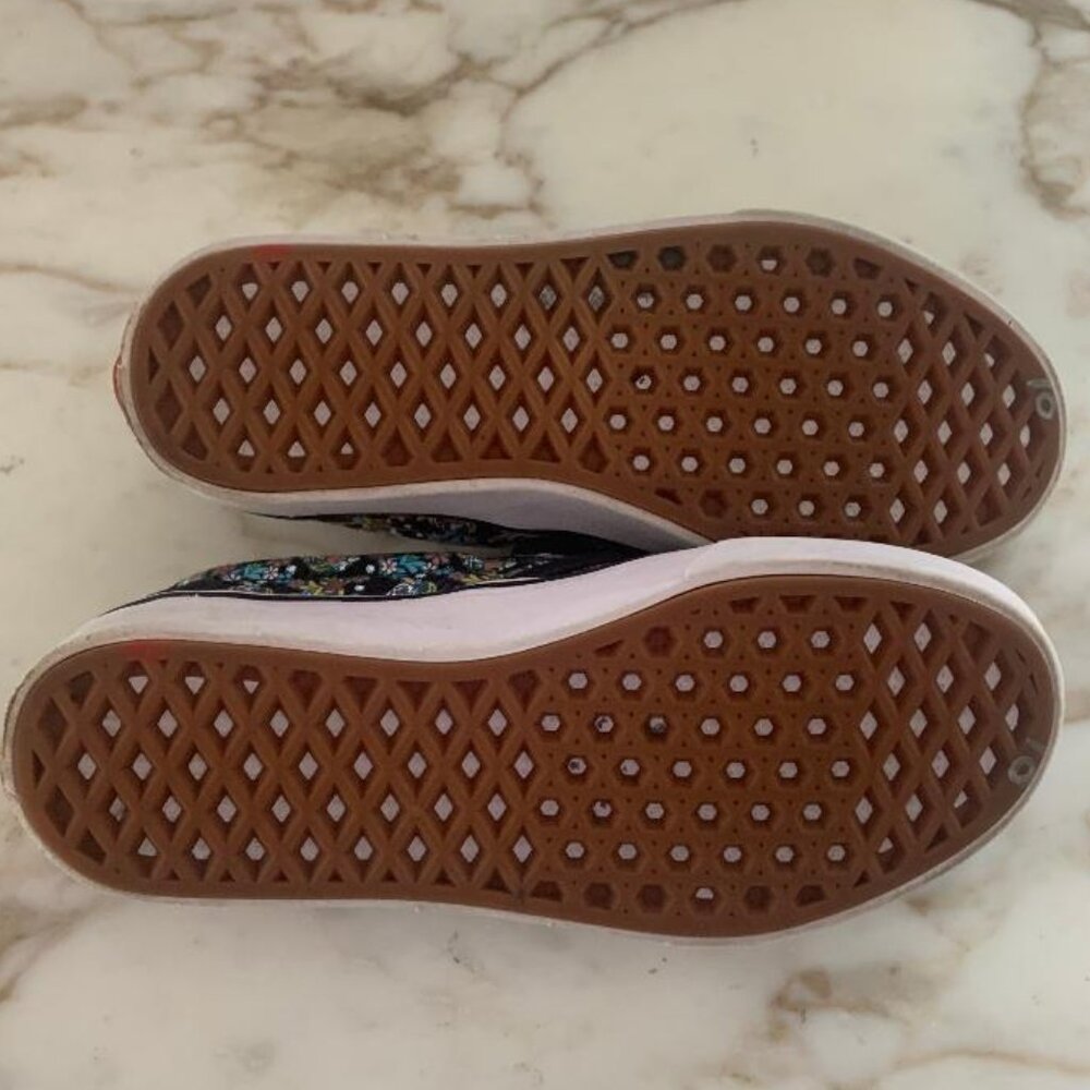 Vans X Discovery PROJECT CAT Protect Tigers Slip On Shoes - Picture 8 of 8